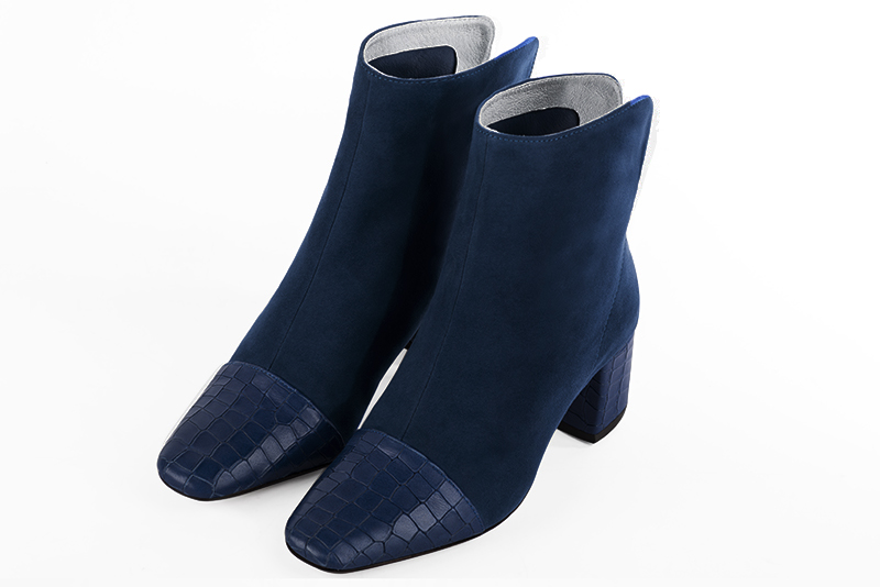 Navy blue women's ankle boots with a zip at the back. Square toe. Medium block heels. Front view - Florence KOOIJMAN